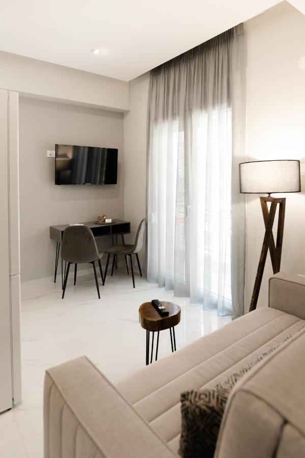 M10 Central Apartments Alexandroupolis ภายนอก รูปภาพ