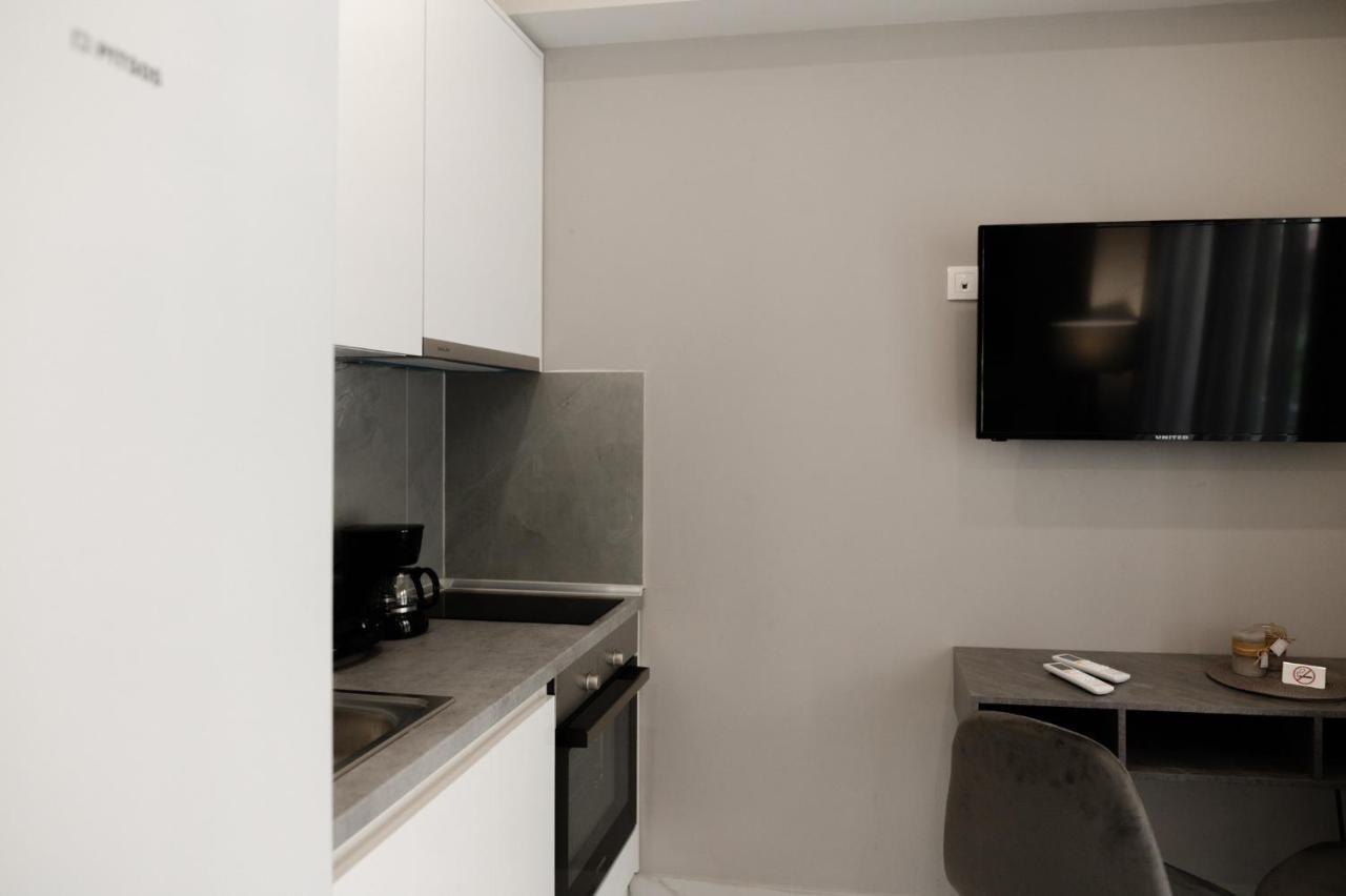 M10 Central Apartments Alexandroupolis ภายนอก รูปภาพ
